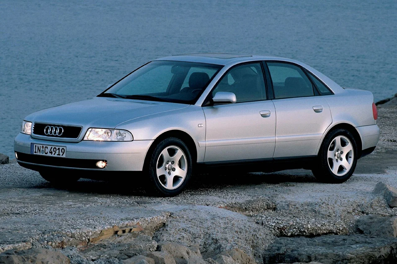 Audi A4 I Рестайлинг (B5)