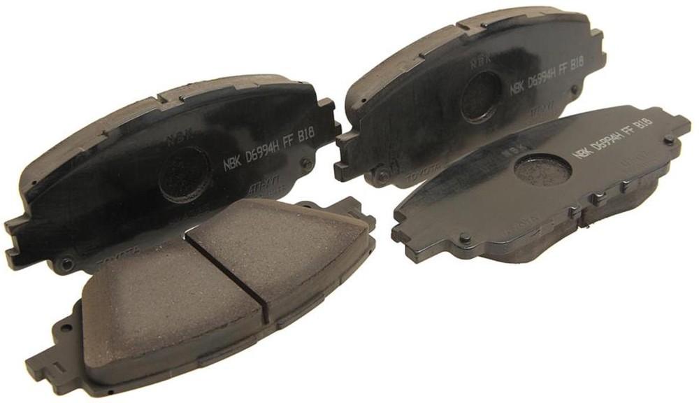 Тормозные колодки передние Колодки тормозные передние к-кт 04465-33480 1