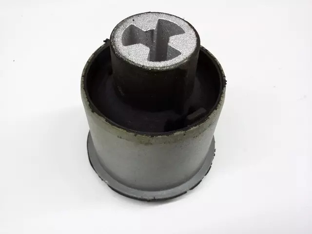 Сайлентблок Сайлентблок задней балки 6R0501541A 1