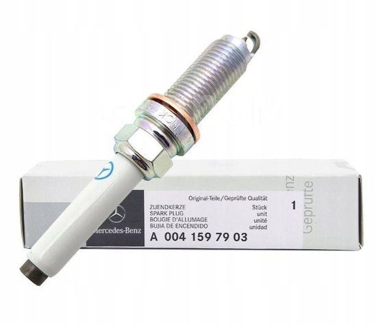 Свеча зажигания Свеча зажигания A0041597903 SILZKFR8E7S 1